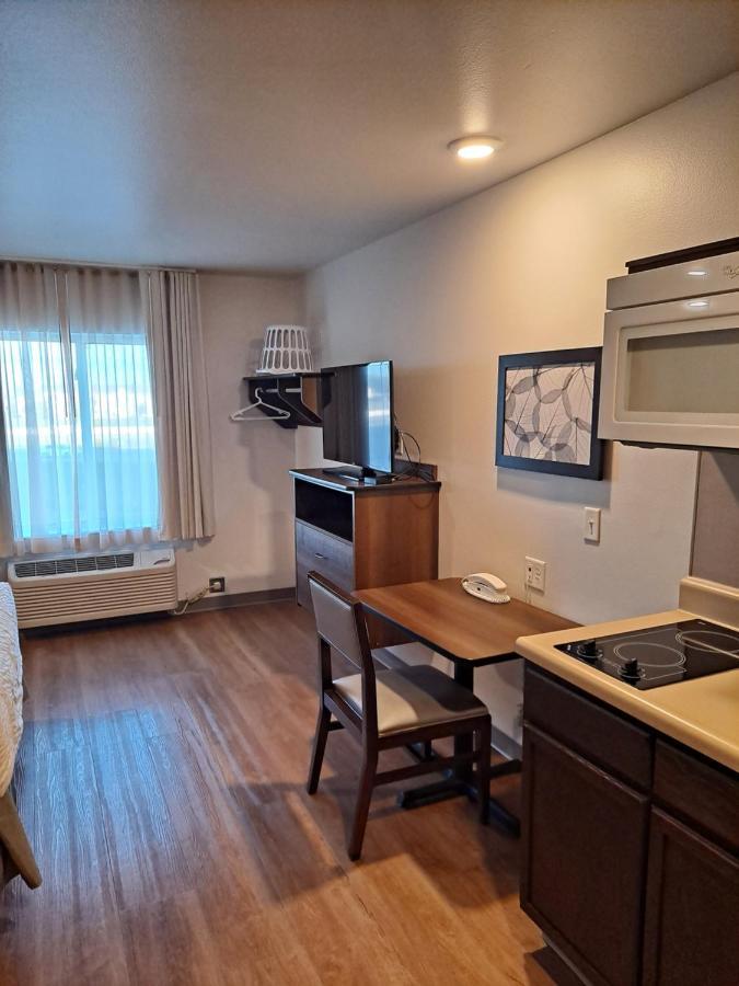 Woodspring Suites Fargo North Near Ndsu Екстериор снимка