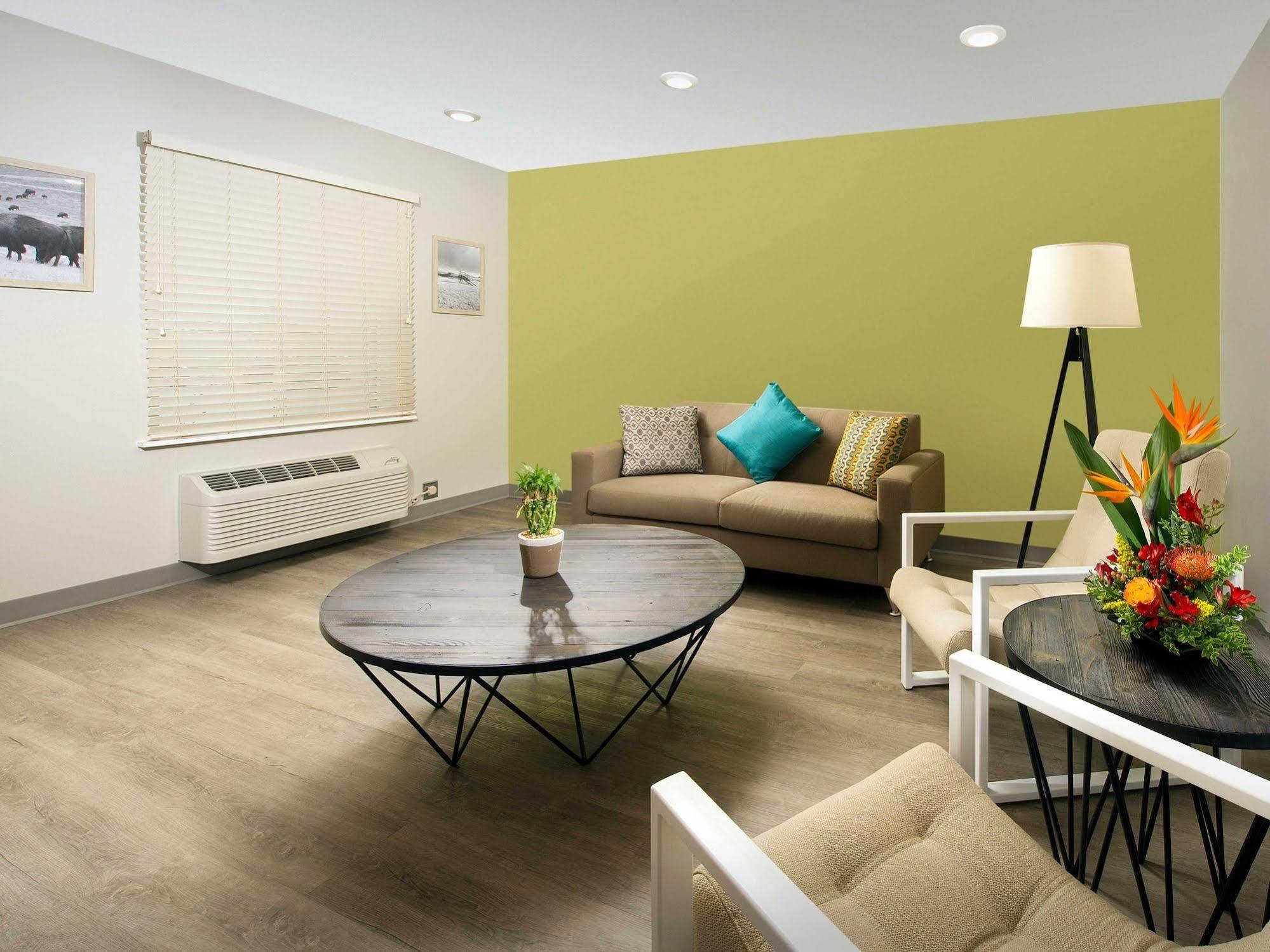 Woodspring Suites Fargo North Near Ndsu Екстериор снимка