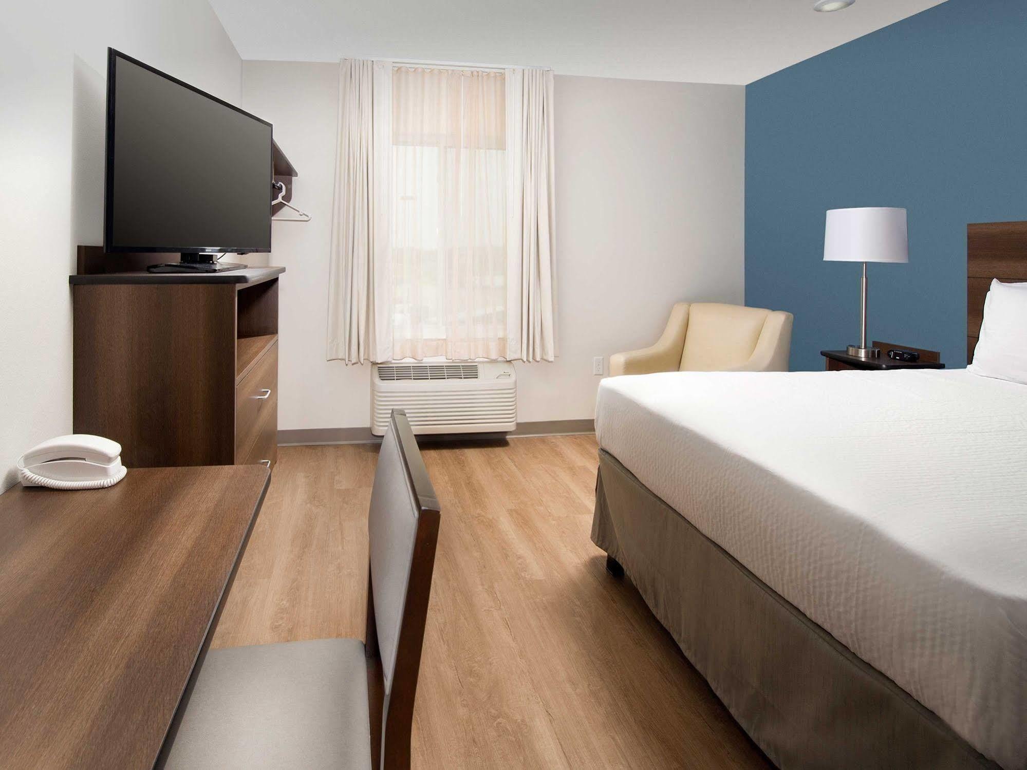 Woodspring Suites Fargo North Near Ndsu Екстериор снимка