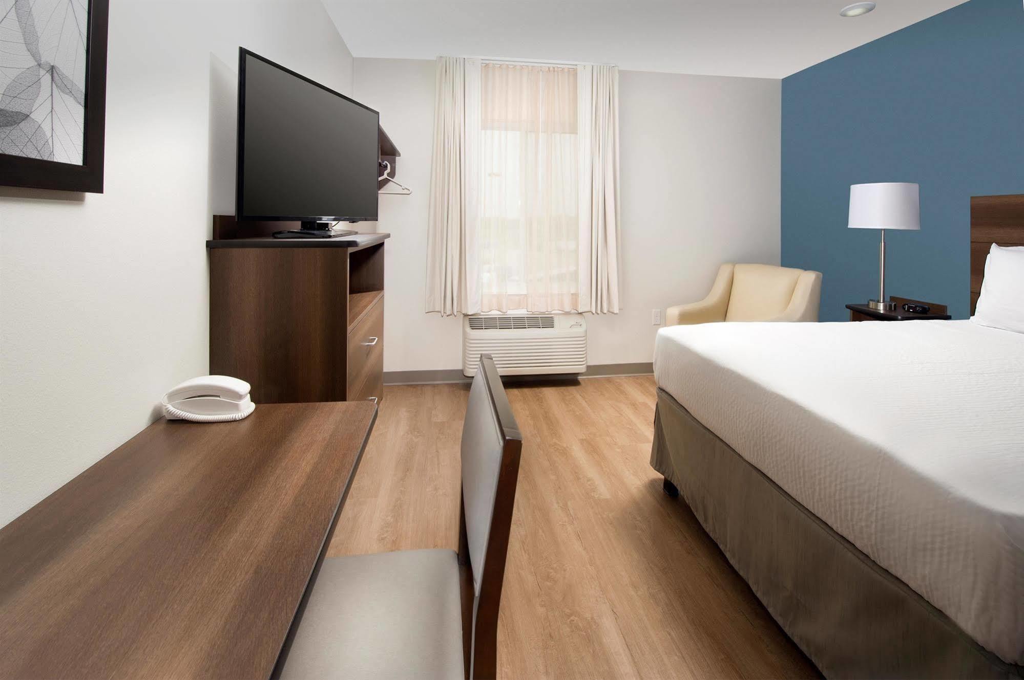 Woodspring Suites Fargo North Near Ndsu Екстериор снимка